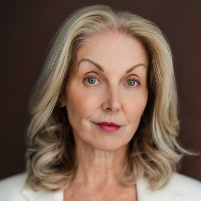 Suzanna  Hughes 