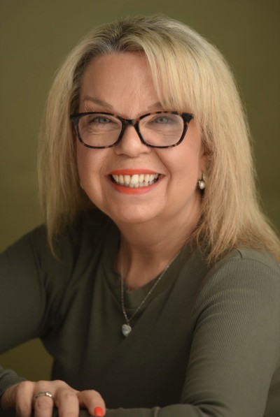 Jacqueline  cooper 
