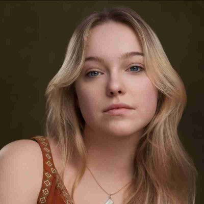 Ania Lee Lyes