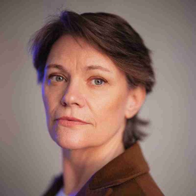 Petrova  C. Fairhurst 