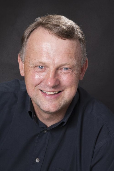 David J Biscoe